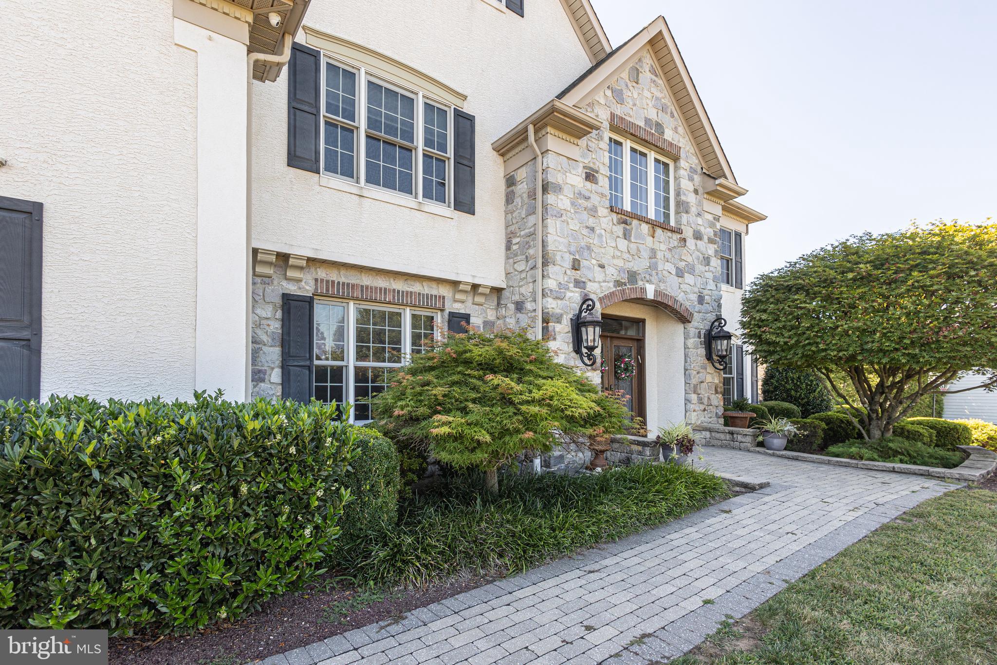 RIDINGS OF WARWICK - Residential