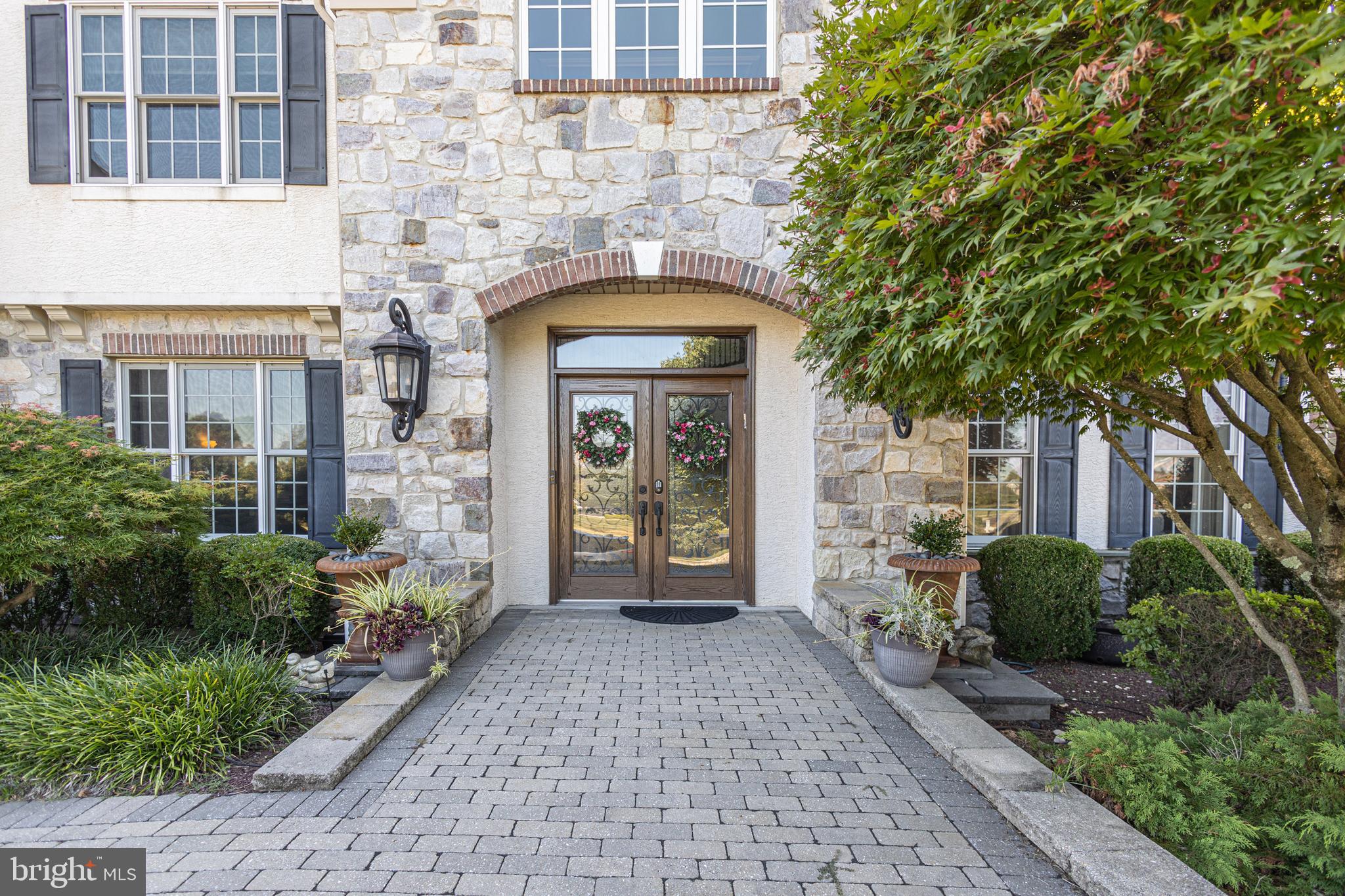 RIDINGS OF WARWICK - Residential
