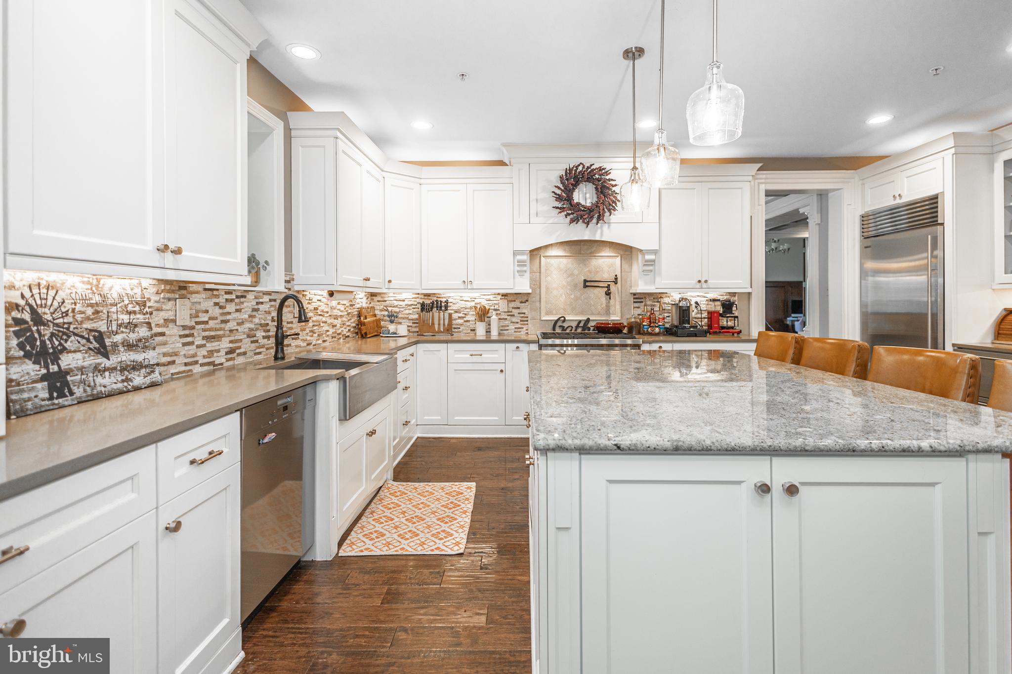 RIDINGS OF WARWICK - Residential