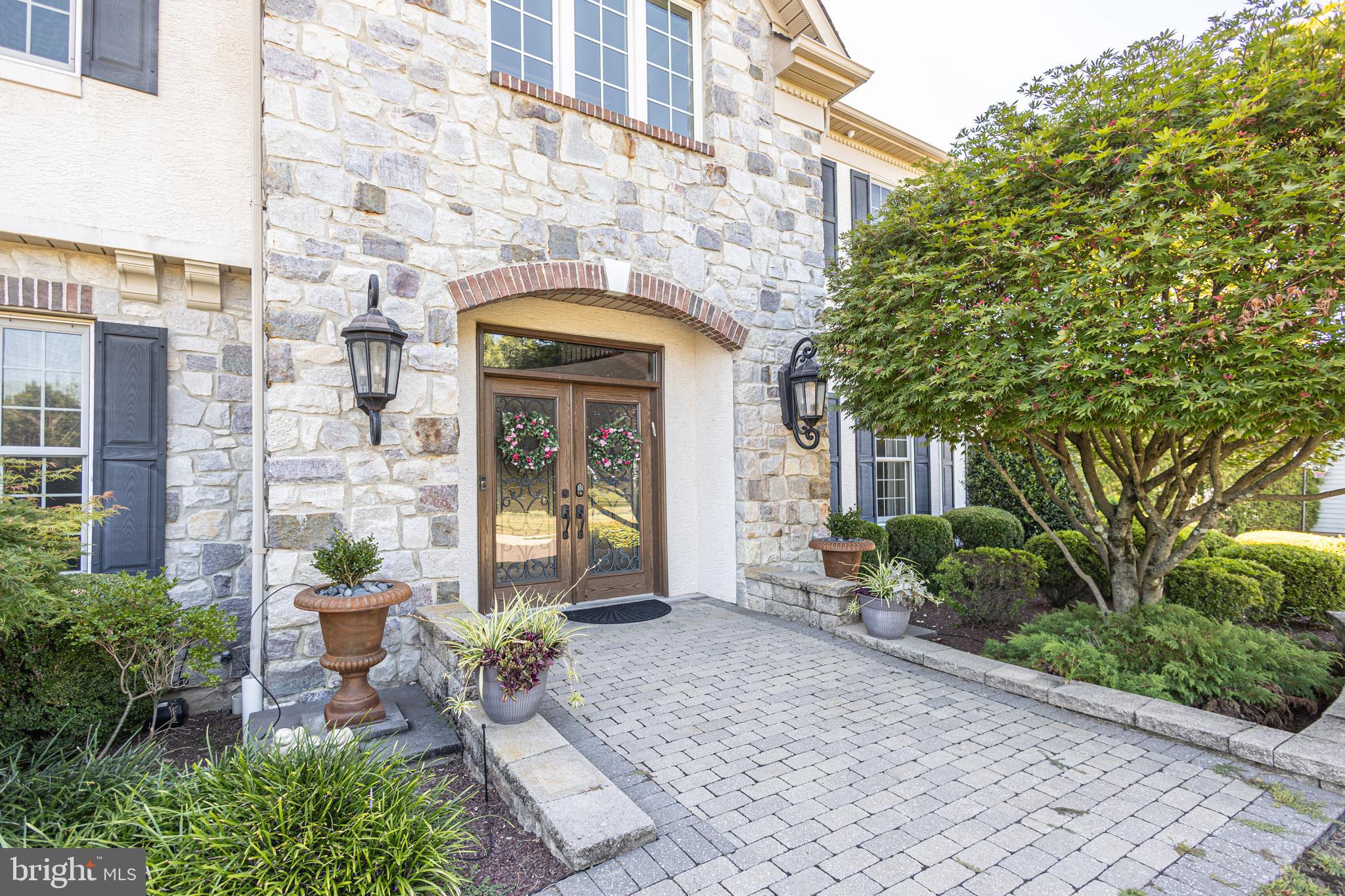 RIDINGS OF WARWICK - Residential