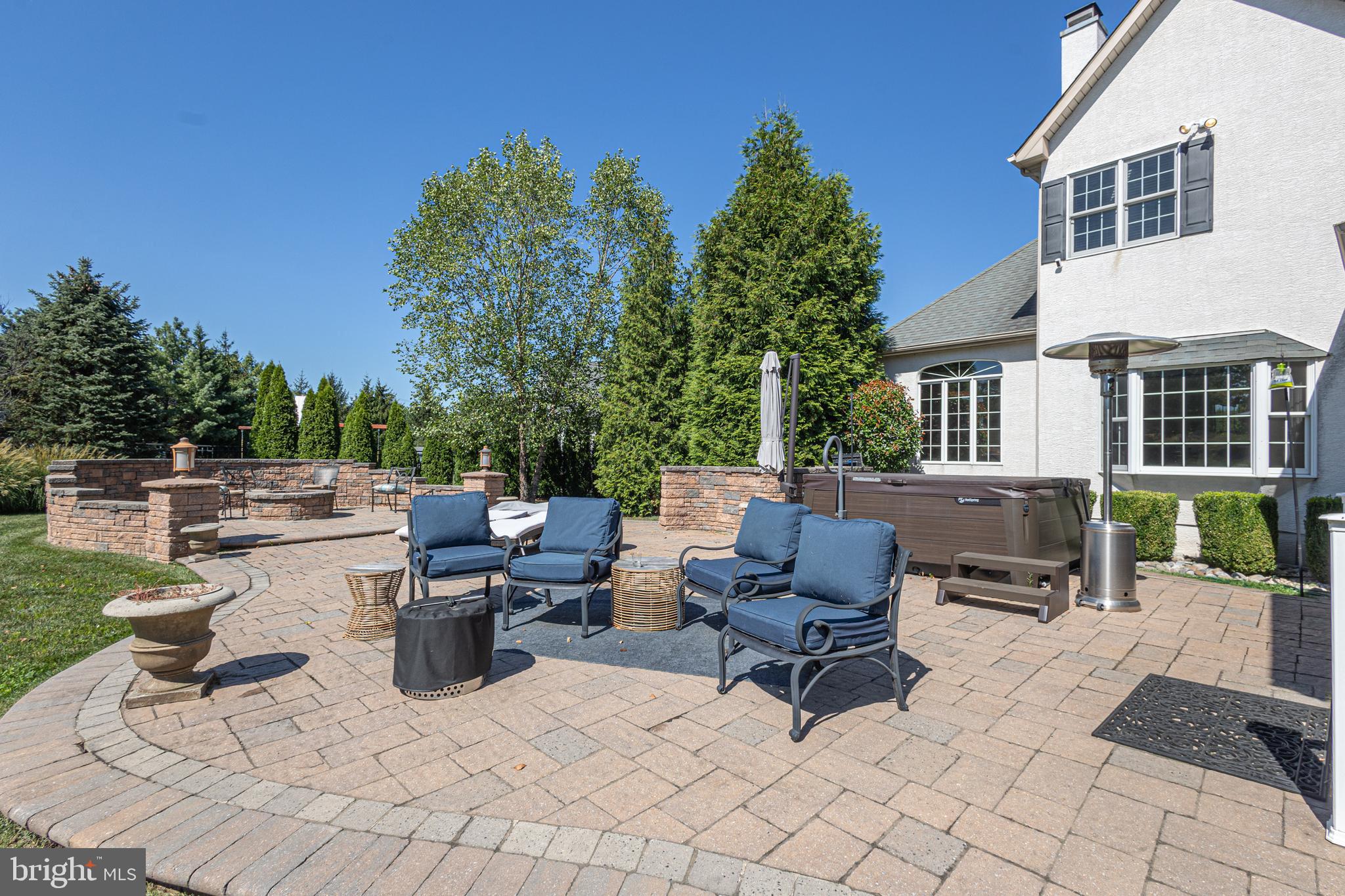RIDINGS OF WARWICK - Residential