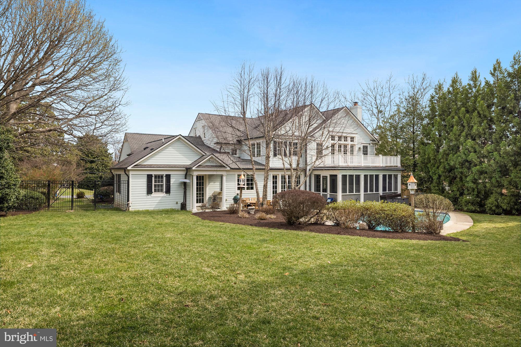 MCAULEY PARK - Residential