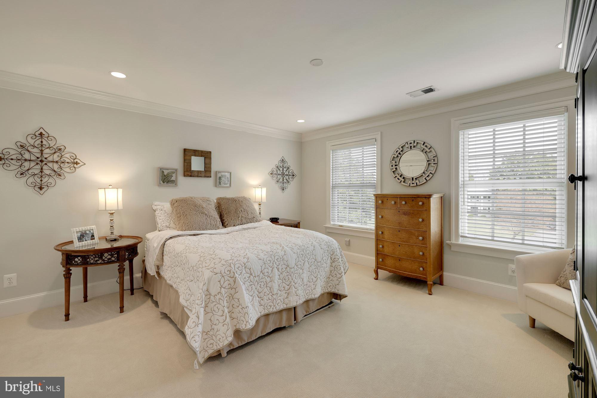 MCAULEY PARK - Residential