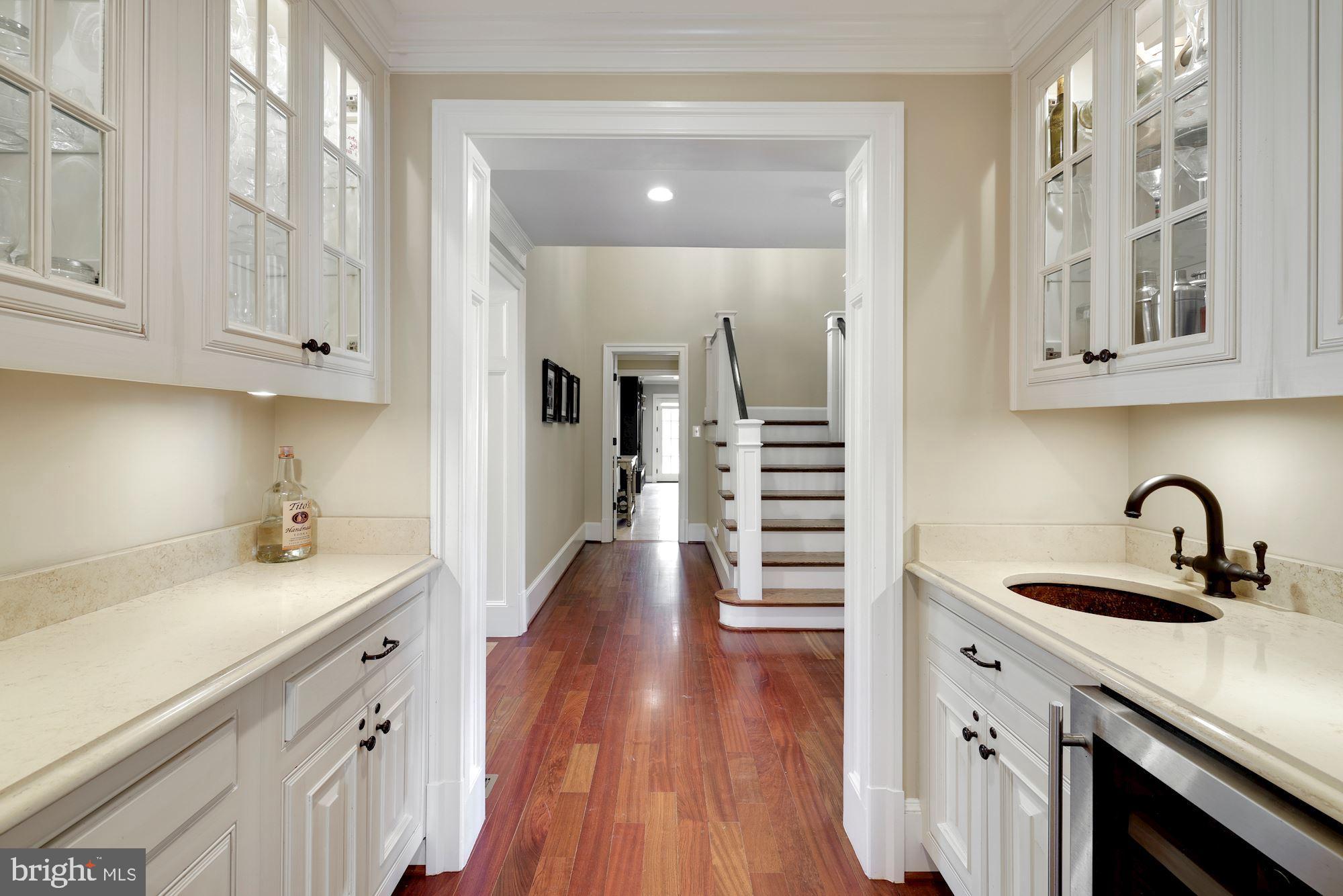 MCAULEY PARK - Residential