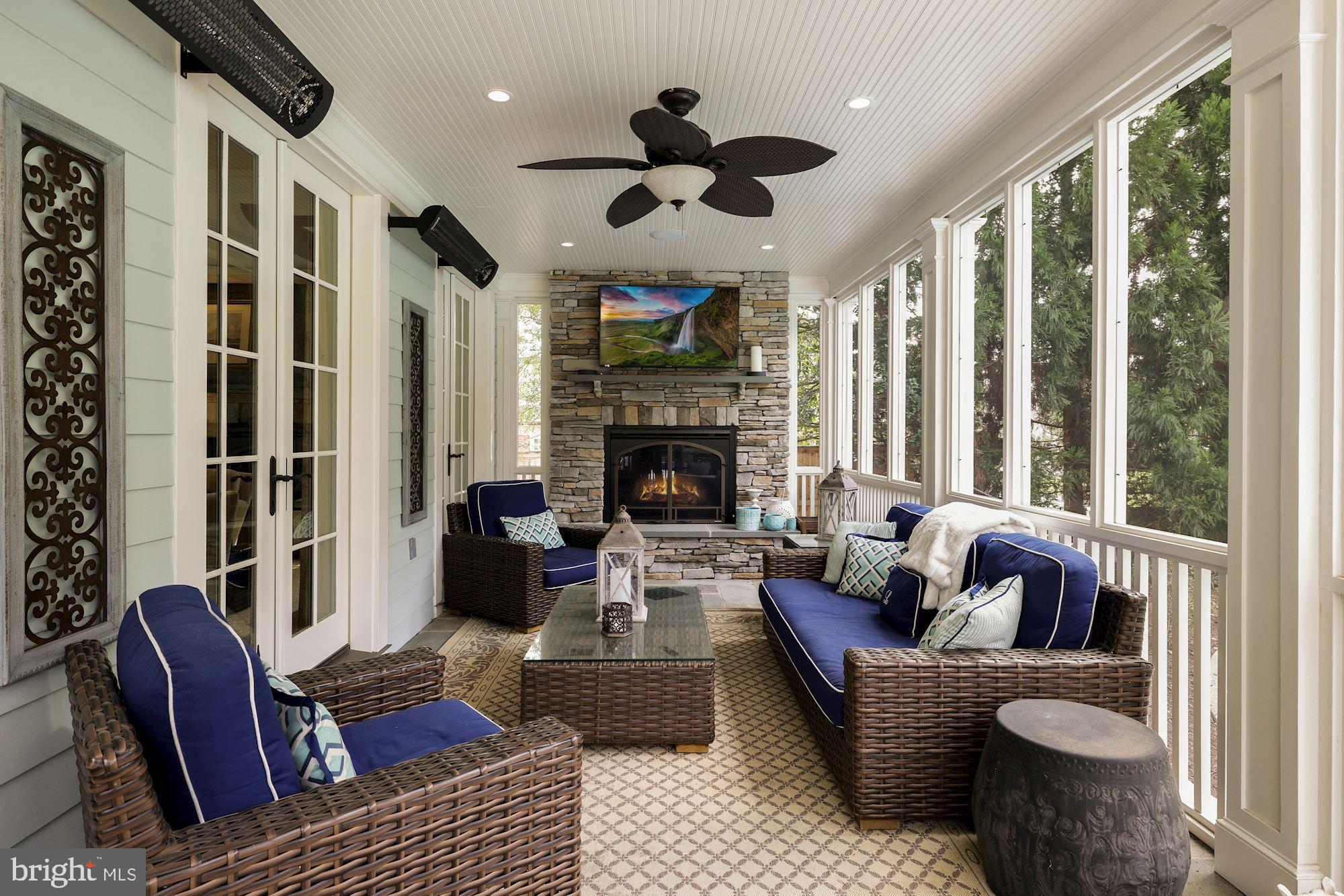 MCAULEY PARK - Residential