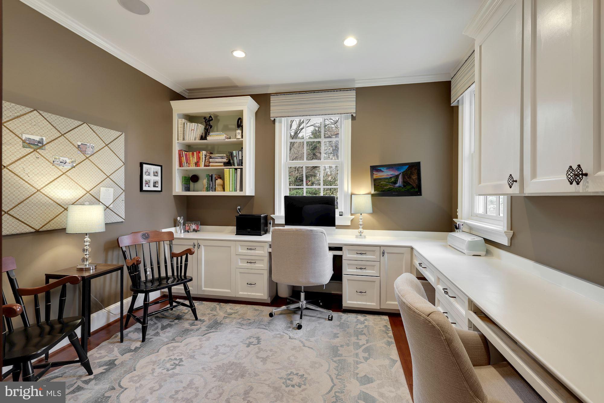 MCAULEY PARK - Residential