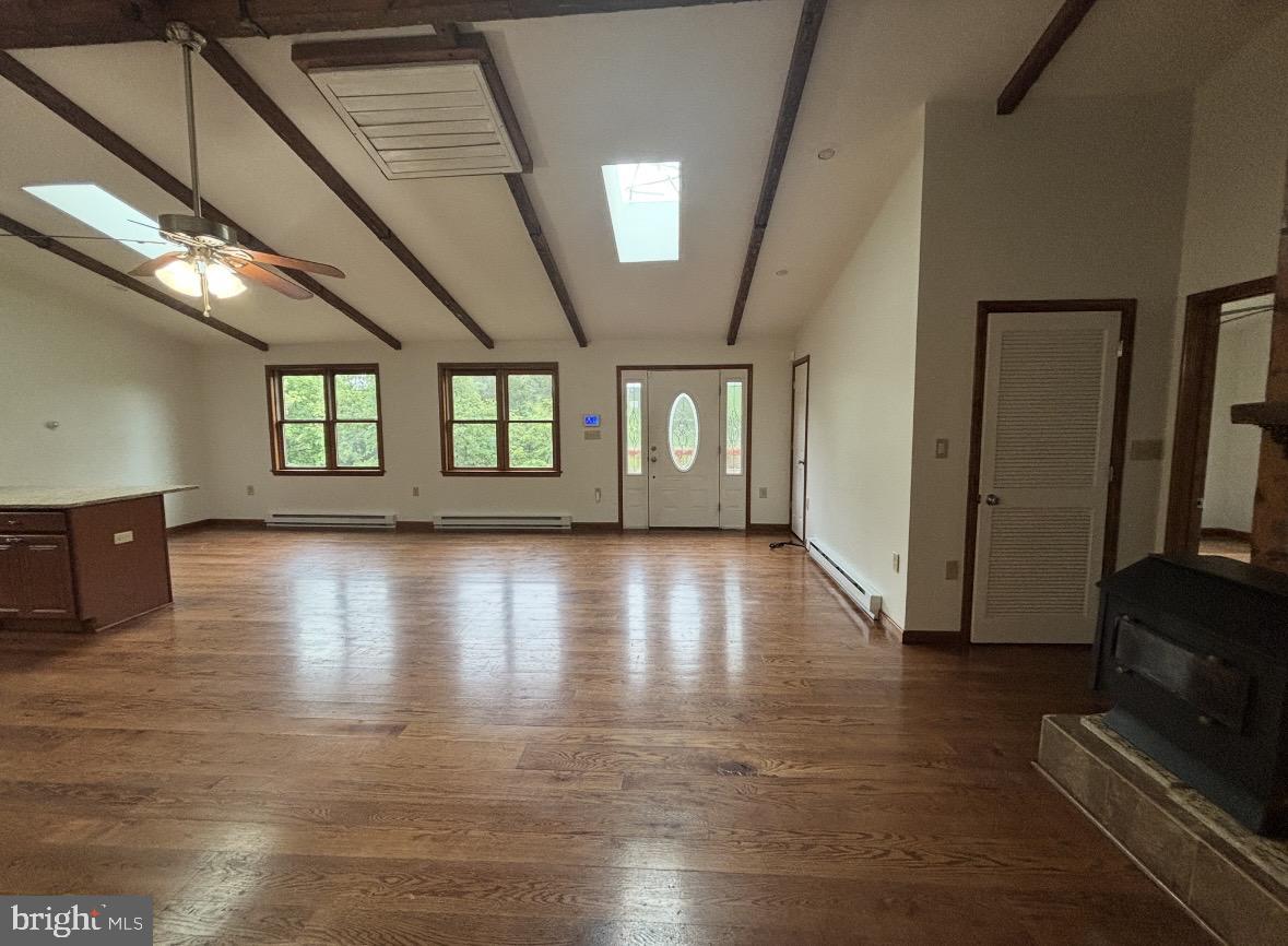 264 CEDAR LANE