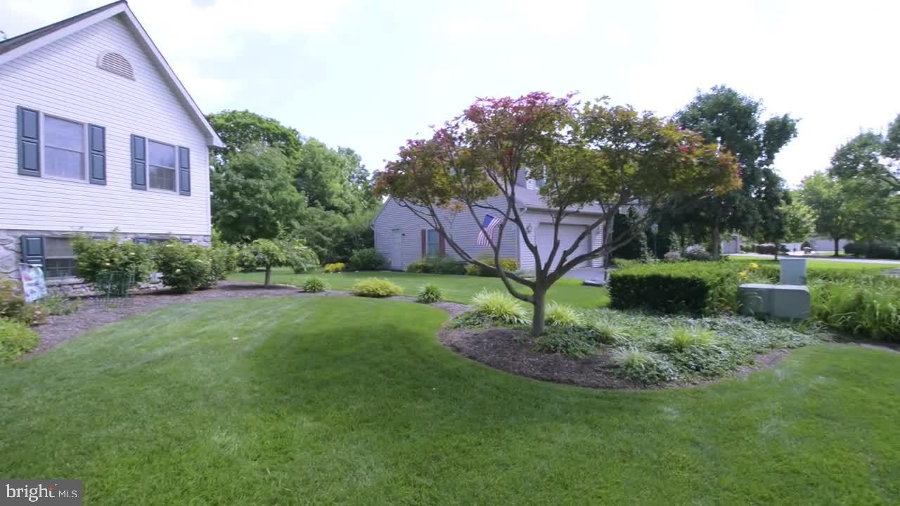 BUTTERFLY ACRES - Residential