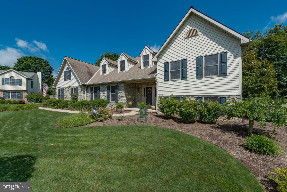 BUTTERFLY ACRES - Residential