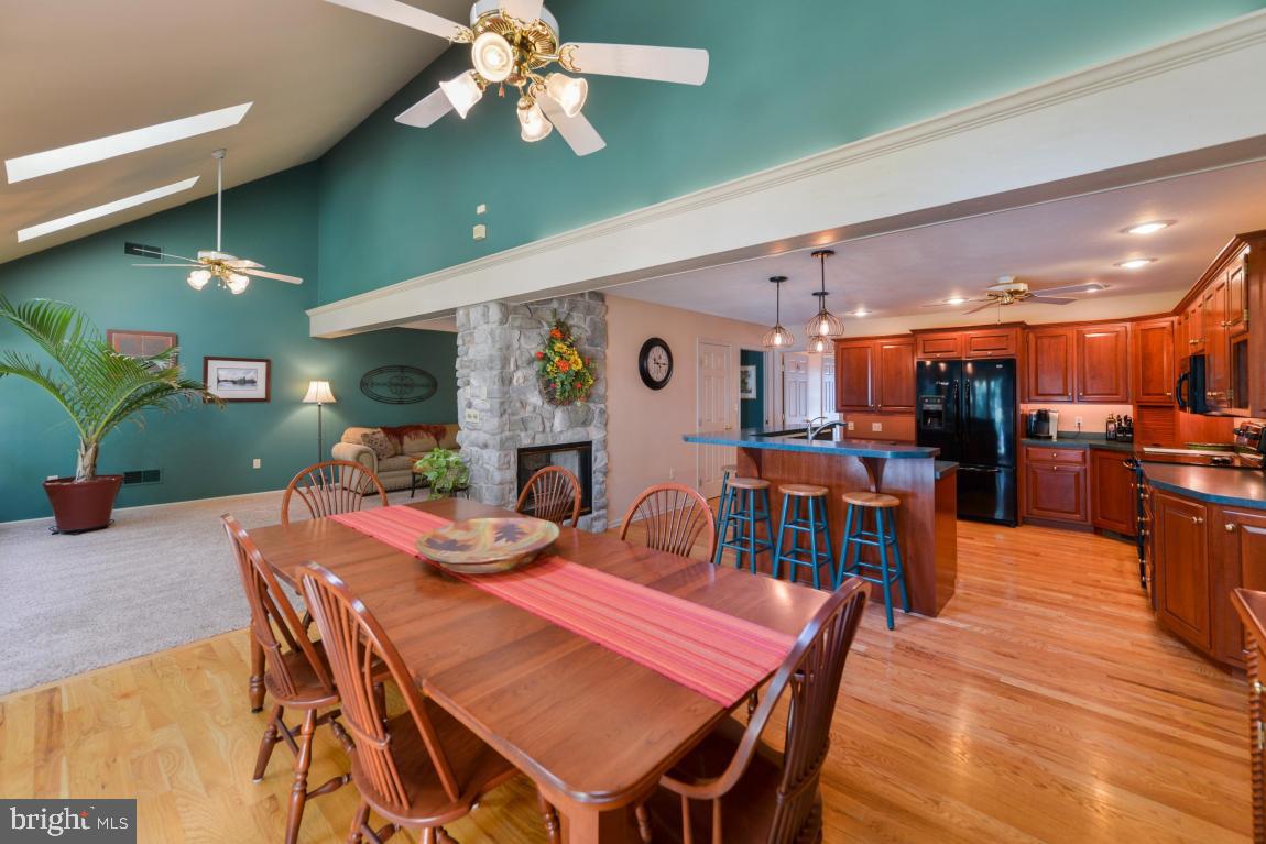 BUTTERFLY ACRES - Residential