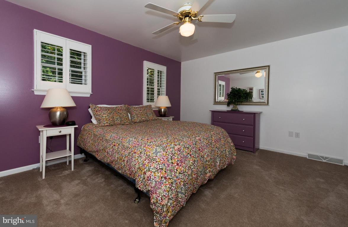 BUTTERFLY ACRES - Residential