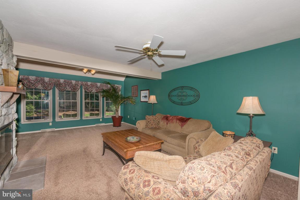 BUTTERFLY ACRES - Residential