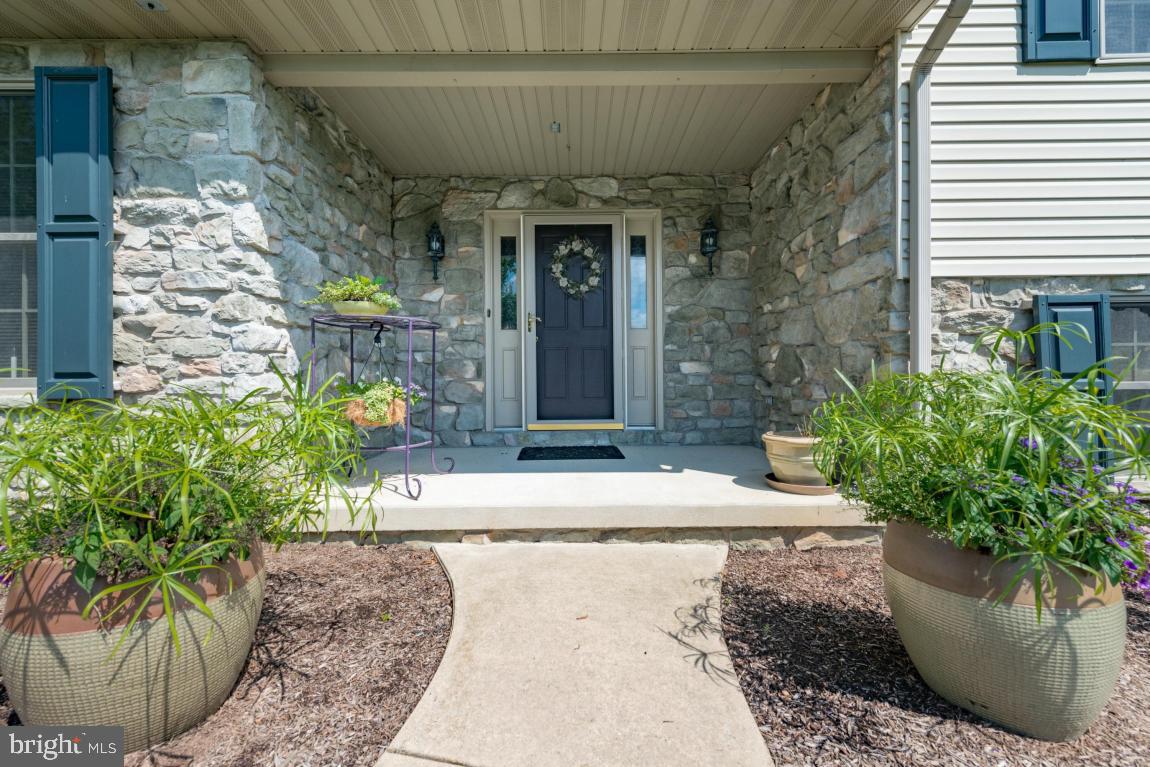 BUTTERFLY ACRES - Residential
