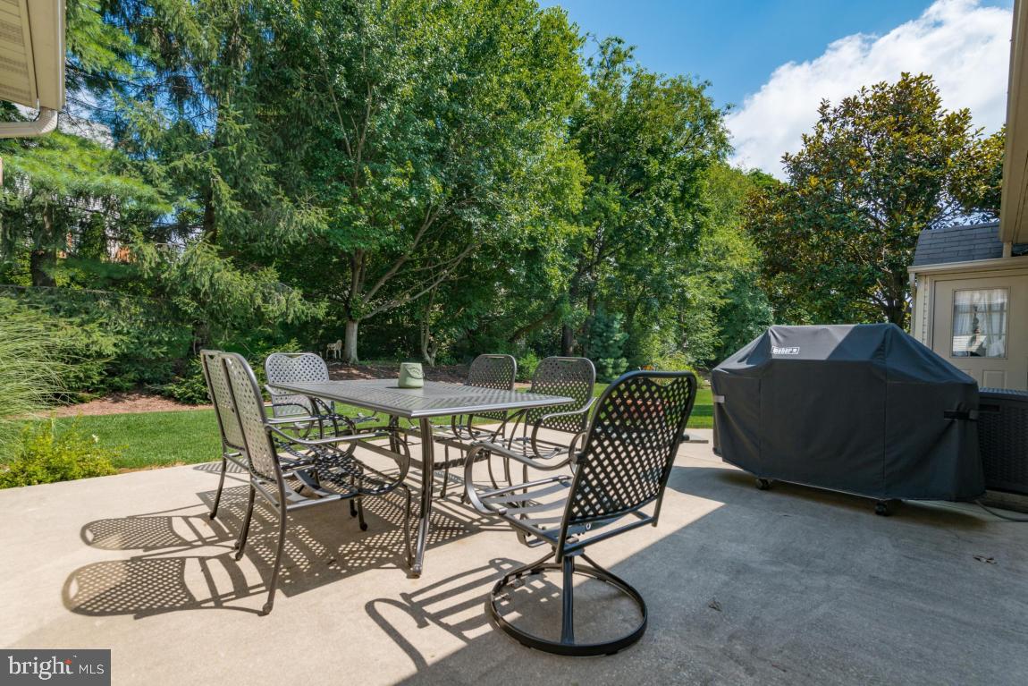 BUTTERFLY ACRES - Residential