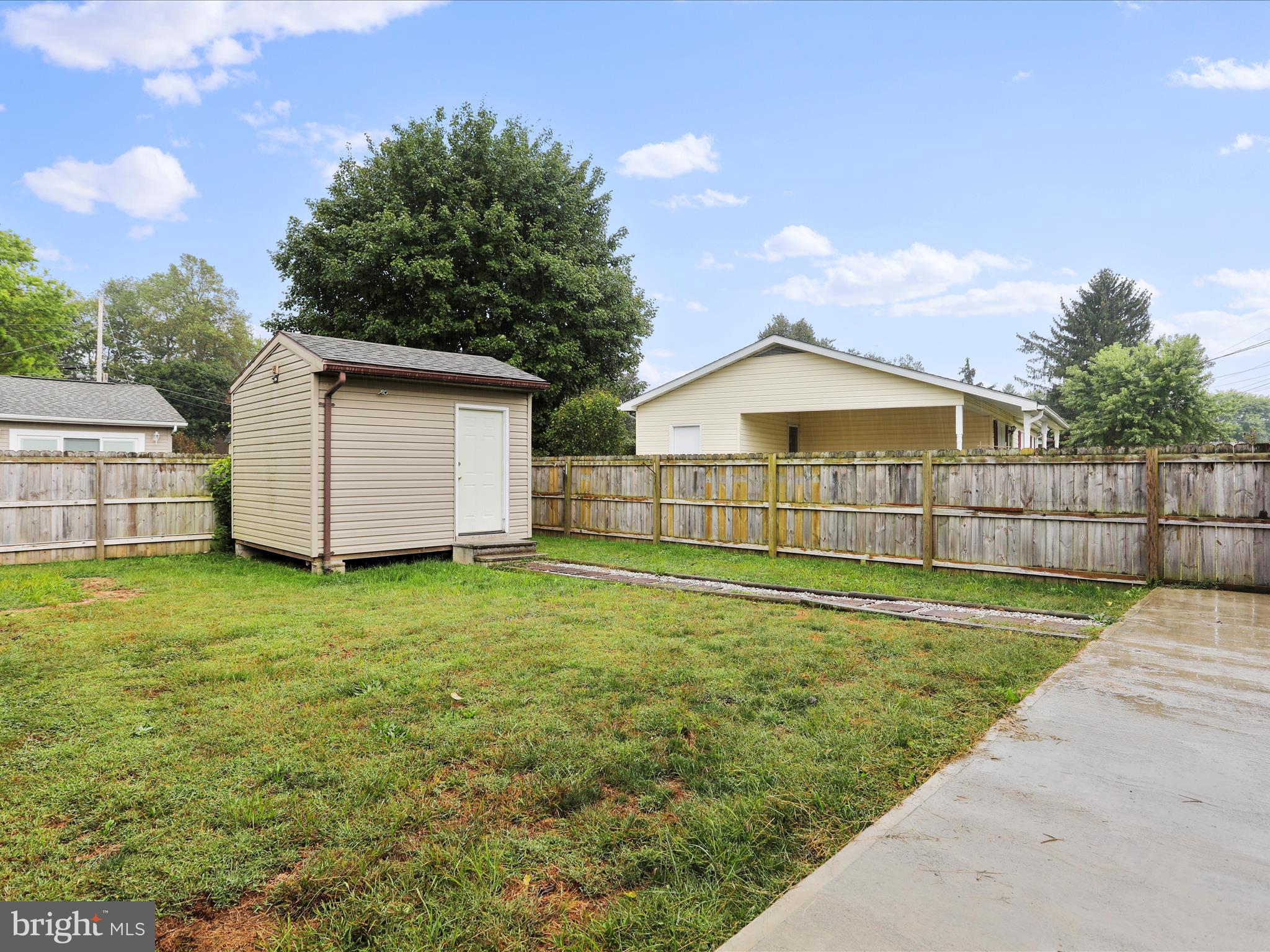 PIKEVIEW ACRES WEST - Residential