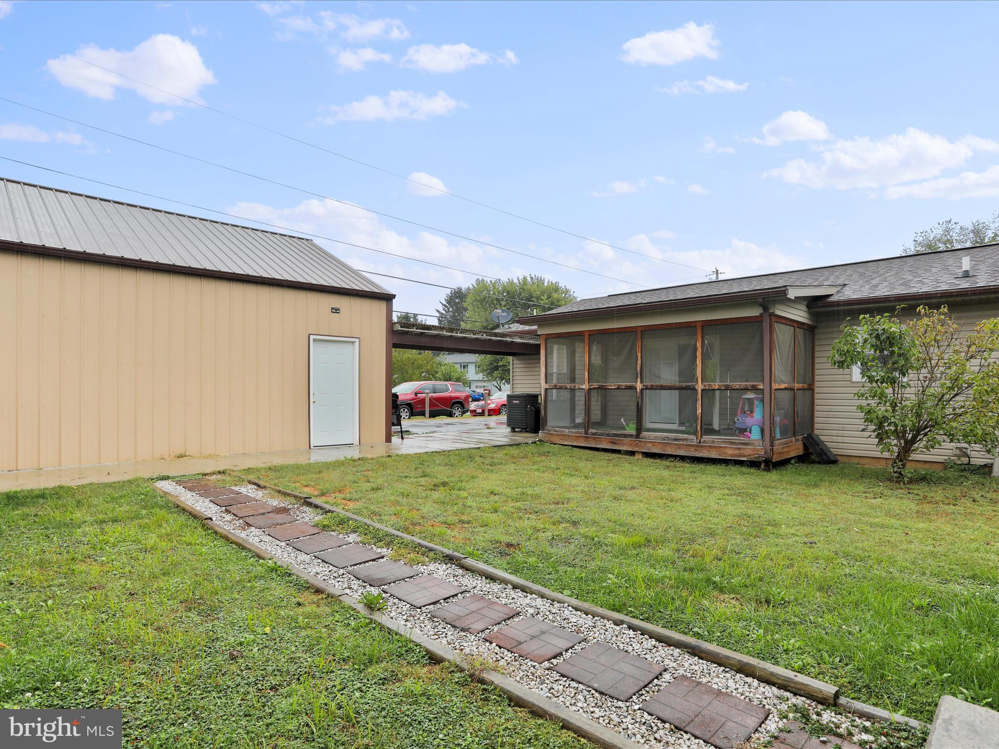 PIKEVIEW ACRES WEST - Residential