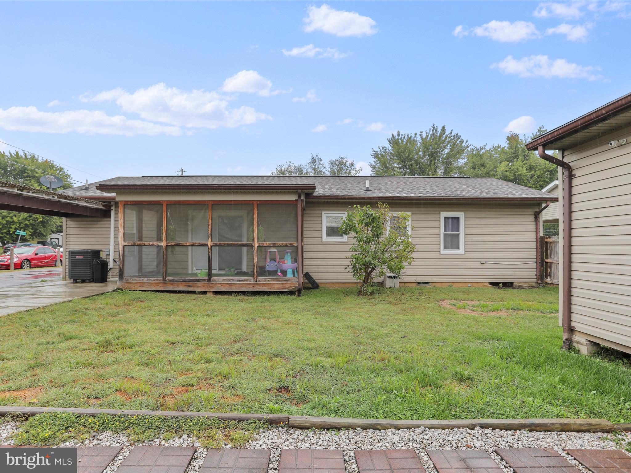 PIKEVIEW ACRES WEST - Residential