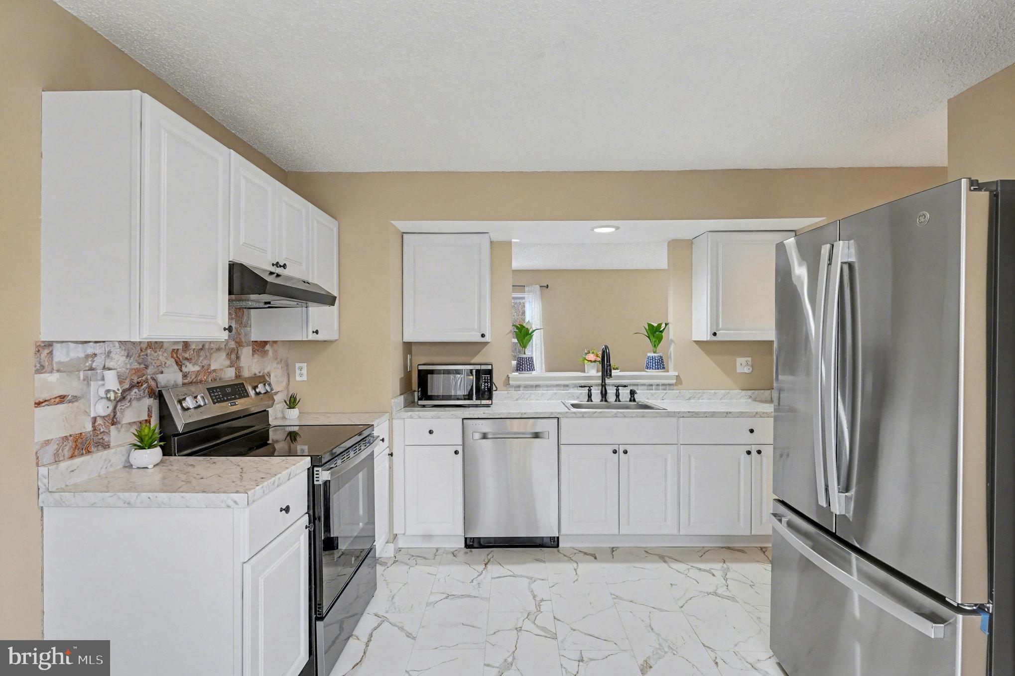 HIGHPOINTE - Residential