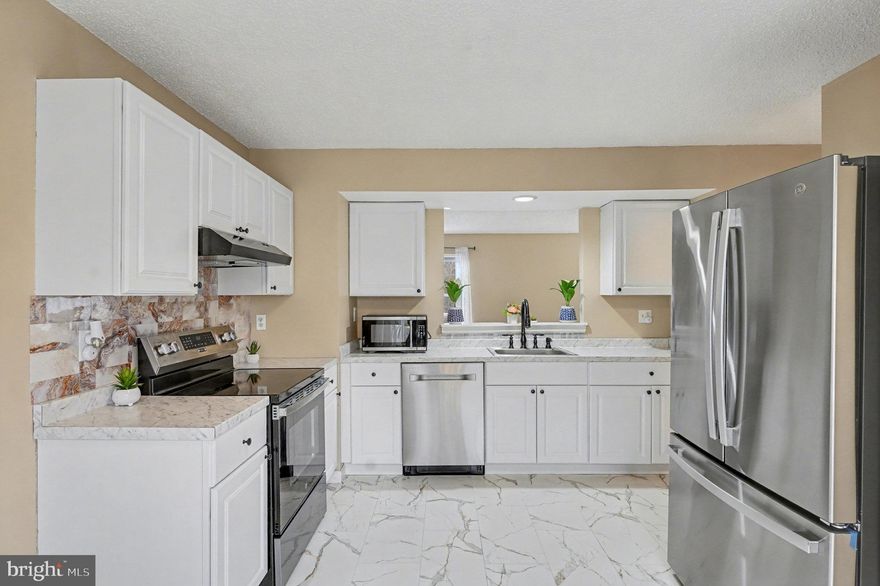 Move in Ready! Gorgeous 3 Level Home in a highly desired location of Highpointe Stafford Neighborhood. 
Welcome to 607 Knollwood Ct -  beautifully updated 3-bedroom, 3.5-bath townhome in the most convenient, central location near shopping, dining, and commuter amenities!

Many upgrades have already been done, including fresh paint, new LVP flooring, new kitchen flooring, updated kitchen backsplash, modern lighting fixtures, and new Stainless Steel appliances, and fresh carpeting. The main level features a bright living room with with walkout to the backyard Deck overlooking the peaceful wooded views, perfect for entertaining guests & family.

Upstairs, the spacious primary suite offers nice size closet, ceiling fan and an en suite bathroom with a walk-in shower. You will also find two additional carpeted bedrooms and an additional a full hall bathroom with an updated vanity and bathtub. The basement adds even more living space with a large rec room featuring with plush new carpet. The den and updated full bathroom shower make the perfect guest suite, investment property or a home office, playroom/media room!
Outside, enjoy the private fenced yard with a large deck and a patio, providing great space for relaxing or entertaining. There are 2 designated parking spaces provided in front of the lovely home, lots of community amenities included, playground near by along with peaceful nature walking trails. With all the major systems recently updated- you will have a peace of mind having a brand new Roof ( 2024), Waterheater & HVAC  (2023), and all the thoughtful updates throughout, this home is the one you've been dreaming of- don't let it get away! Schedule your showing today.