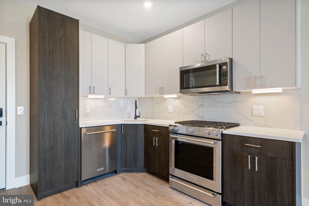 Photo of 408 N Front Street #7, PHILADELPHIA, PA 19123 (MLS # PAPH2577912)