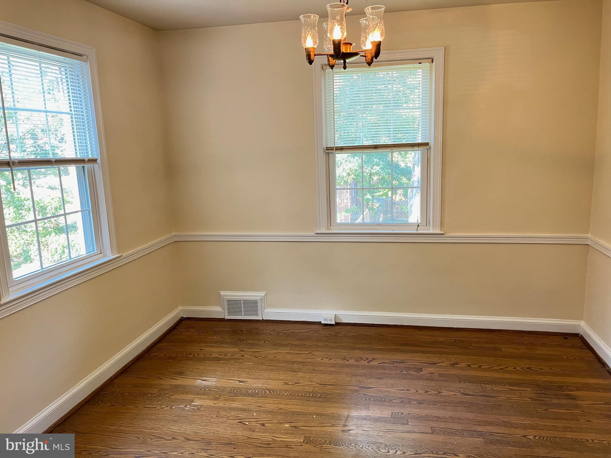 WOODSIDE - Residential Lease