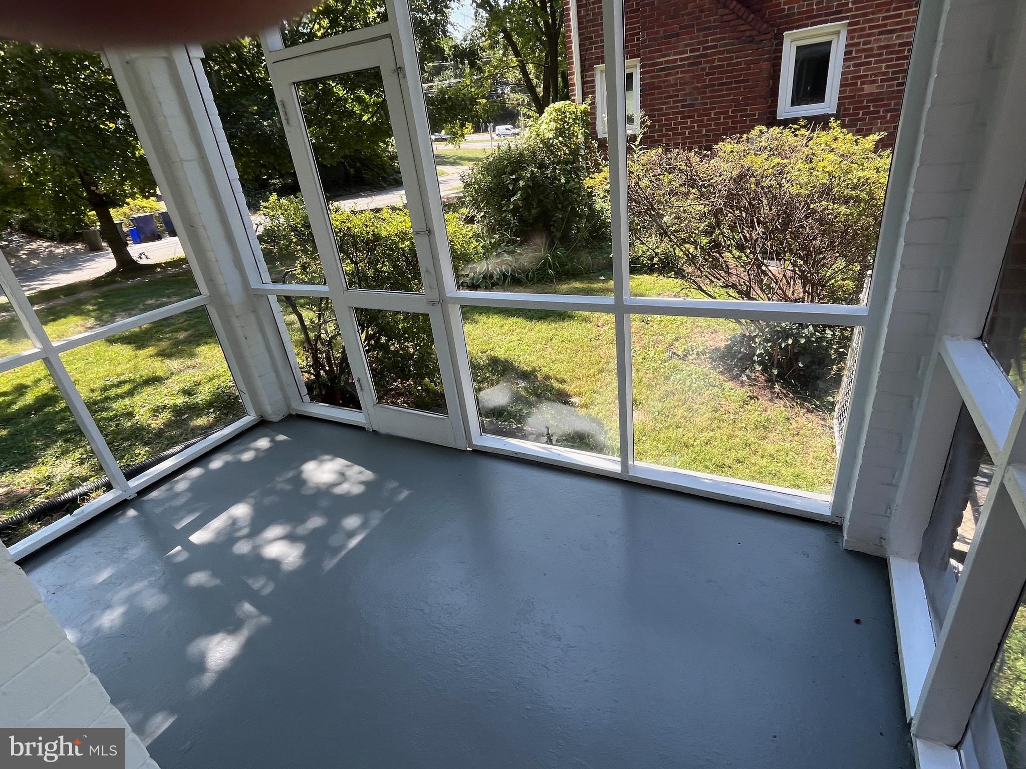 WOODSIDE - Residential Lease