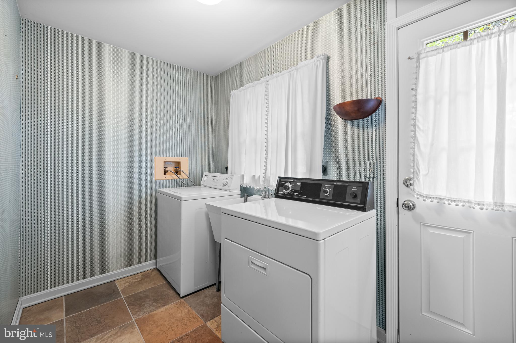 ROCHELLE MEADOWS - Residential