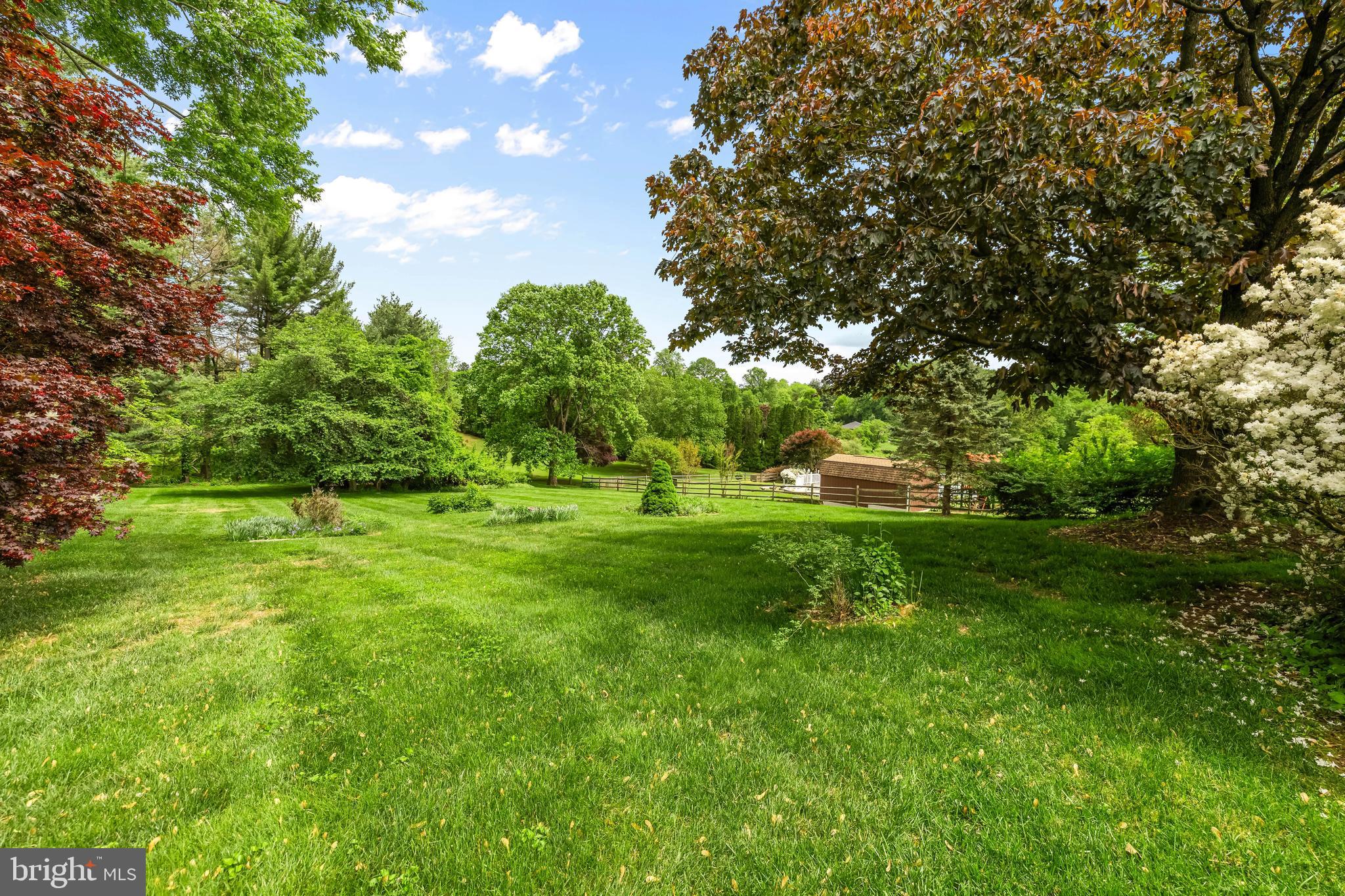 ROCHELLE MEADOWS - Residential