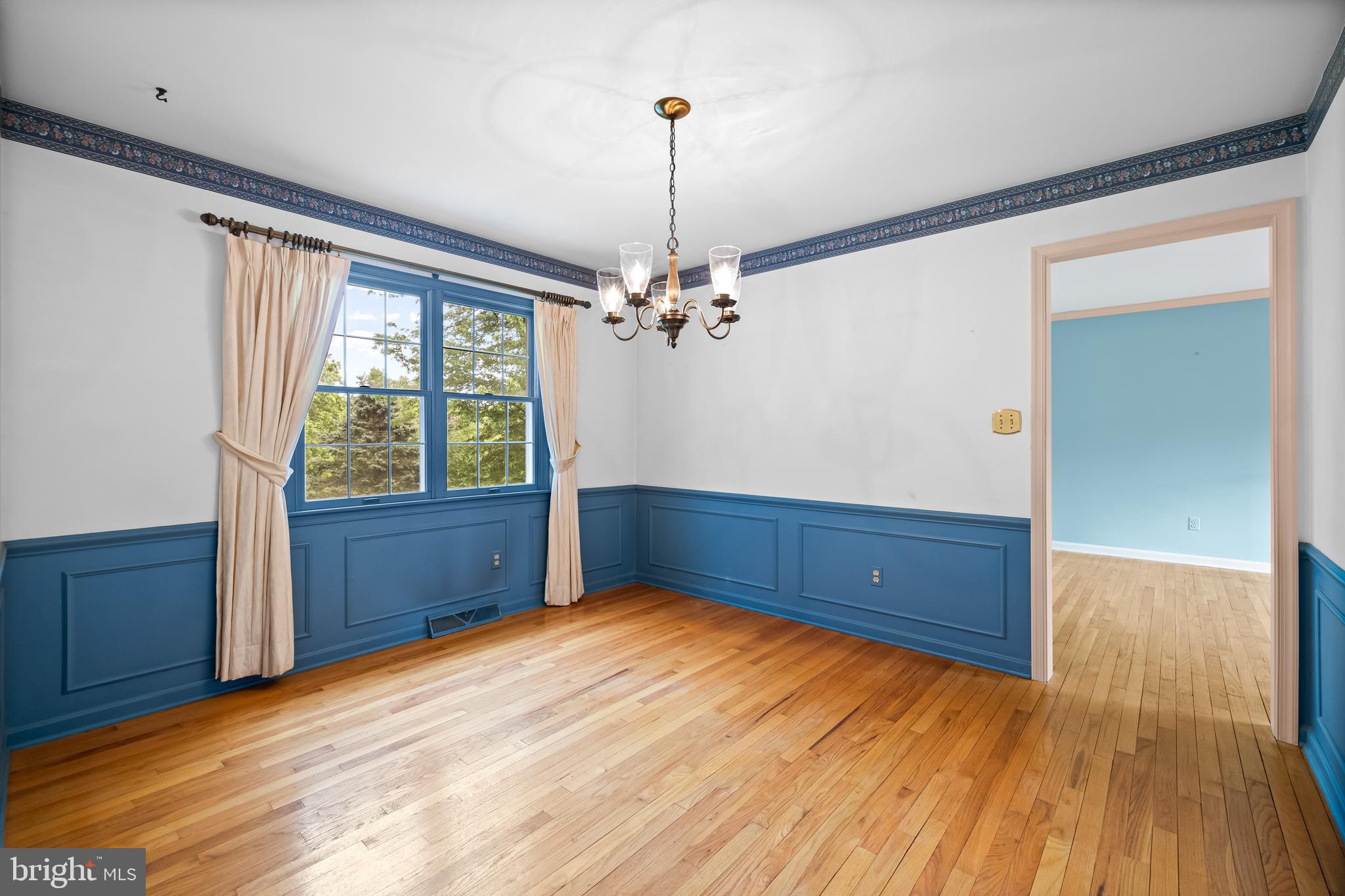 ROCHELLE MEADOWS - Residential