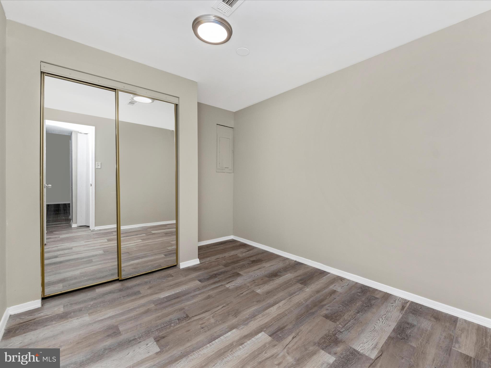 LONGMEAD CROSSING - Residential