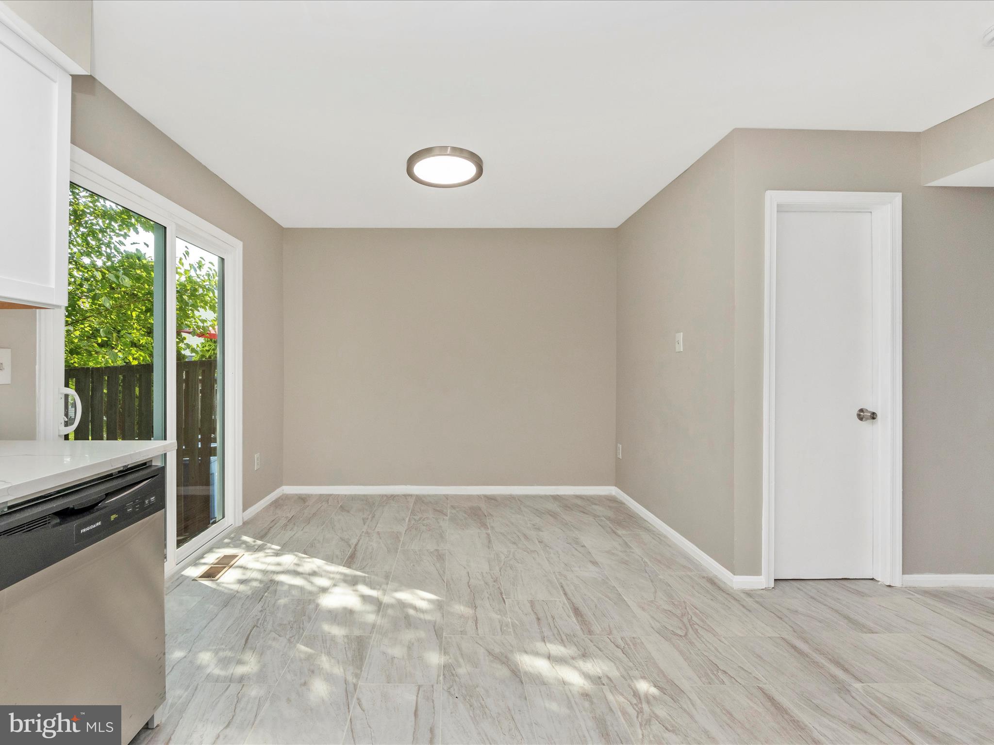 LONGMEAD CROSSING - Residential