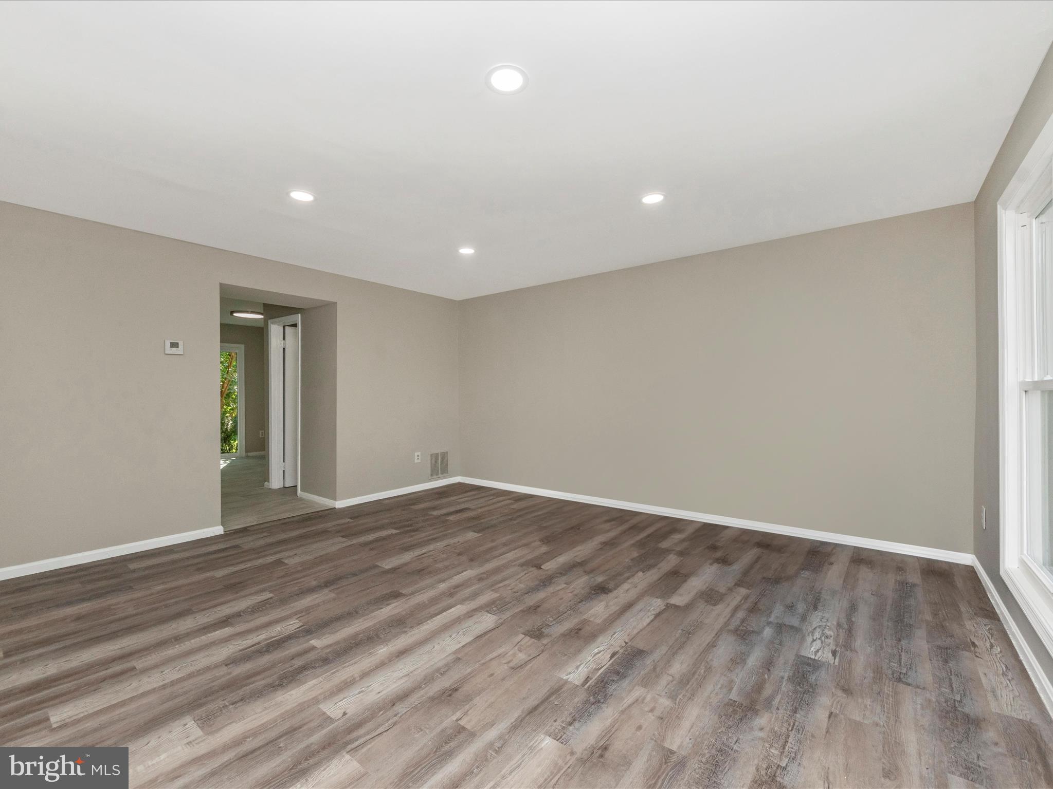 LONGMEAD CROSSING - Residential