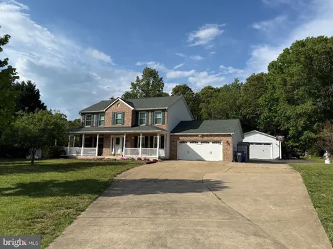12752 Crescent Run Street, La Plata, MD MLS: MDCH2042708