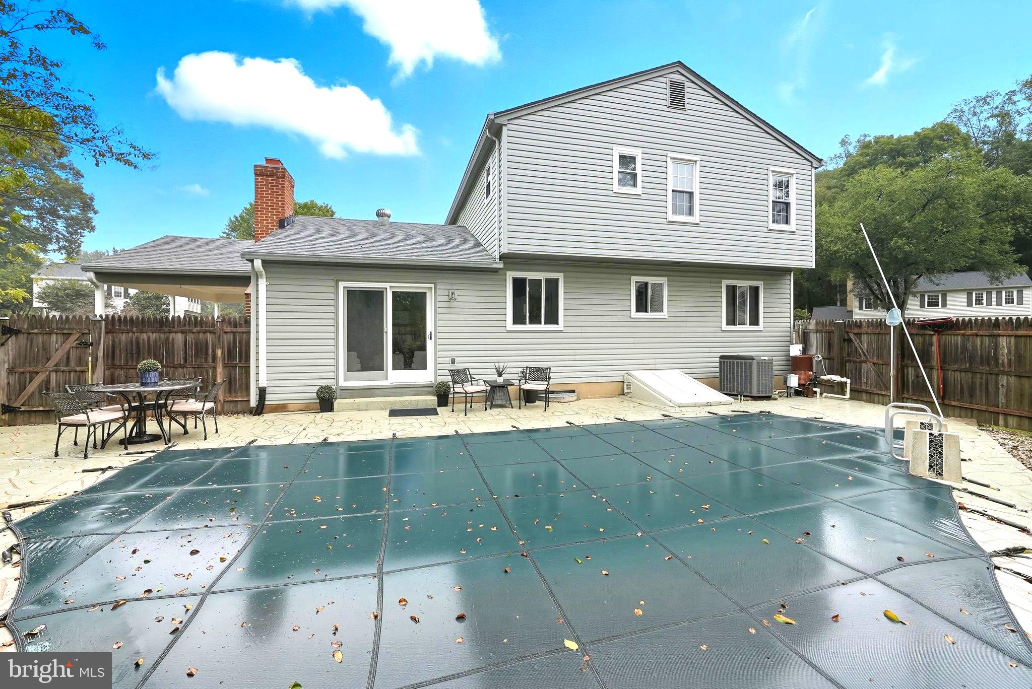 BURKE STATION SQUARE - Residential