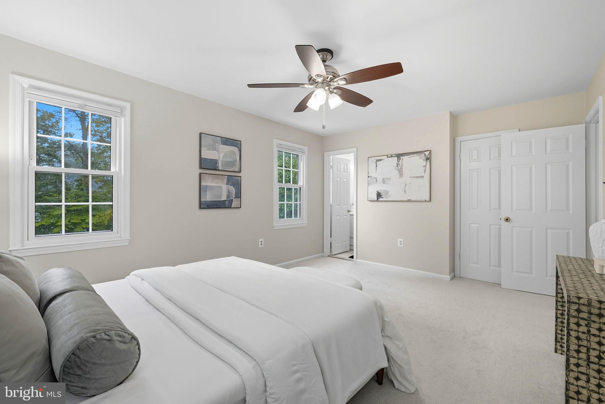 BURKE STATION SQUARE - Residential