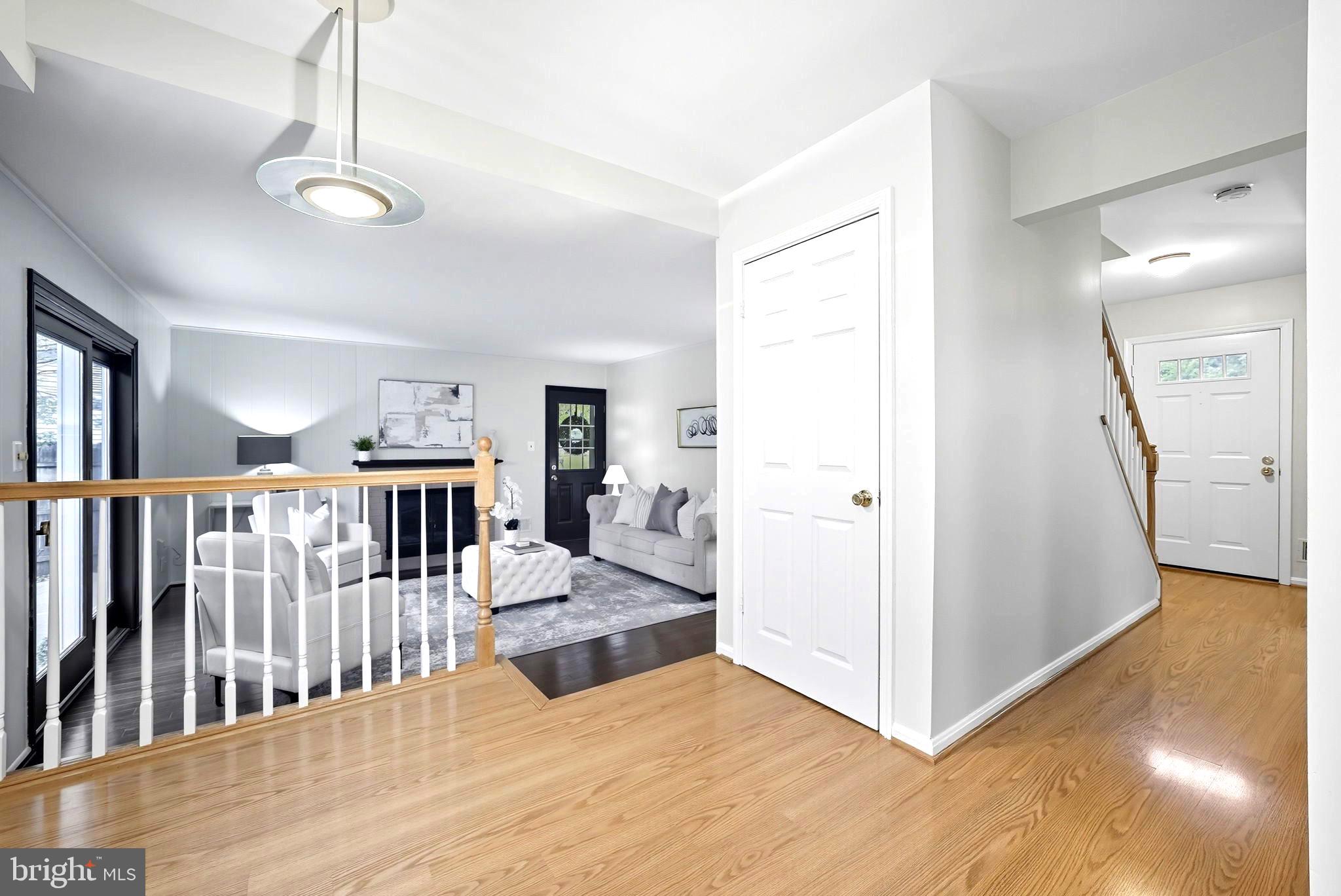 BURKE STATION SQUARE - Residential