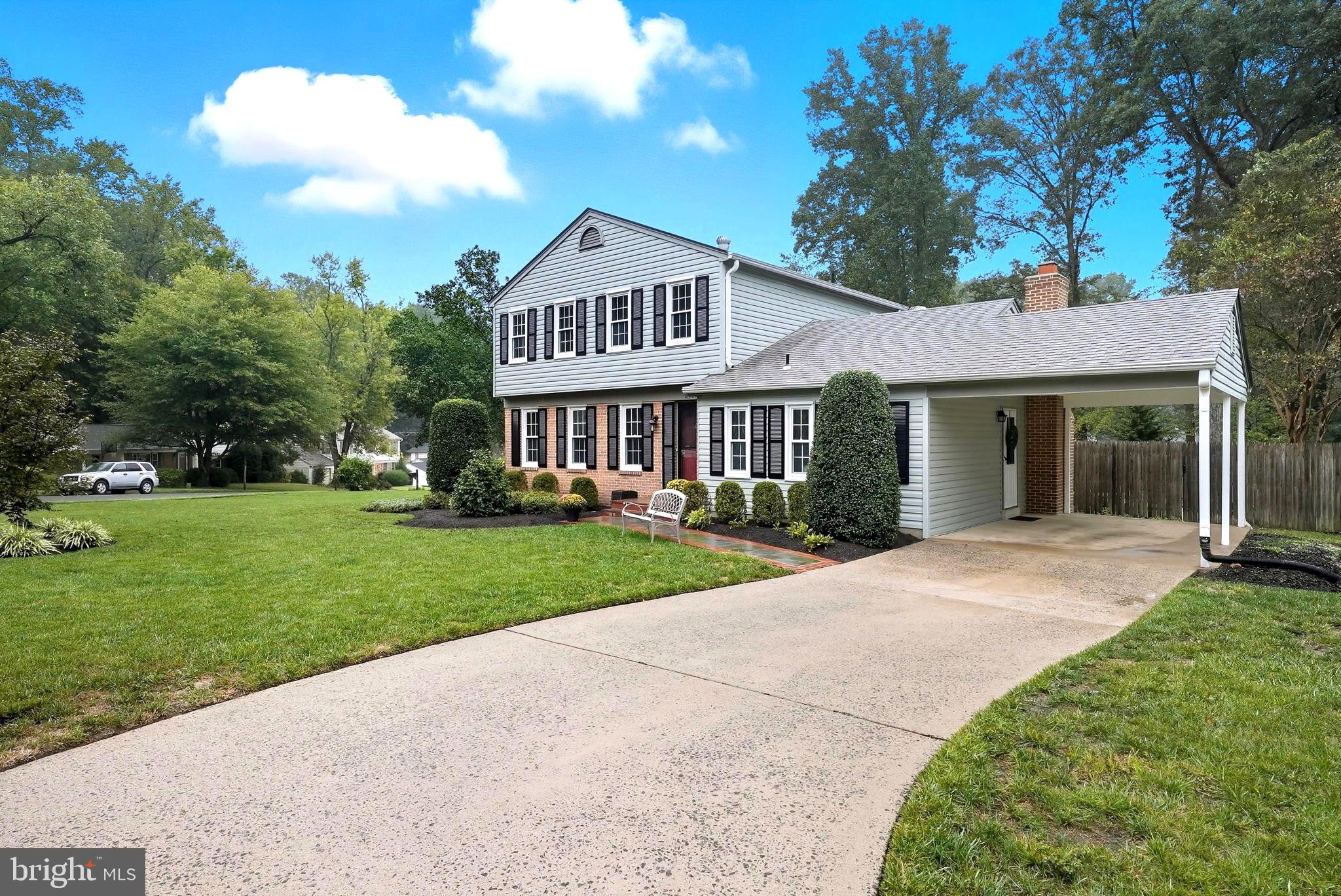 BURKE STATION SQUARE - Residential