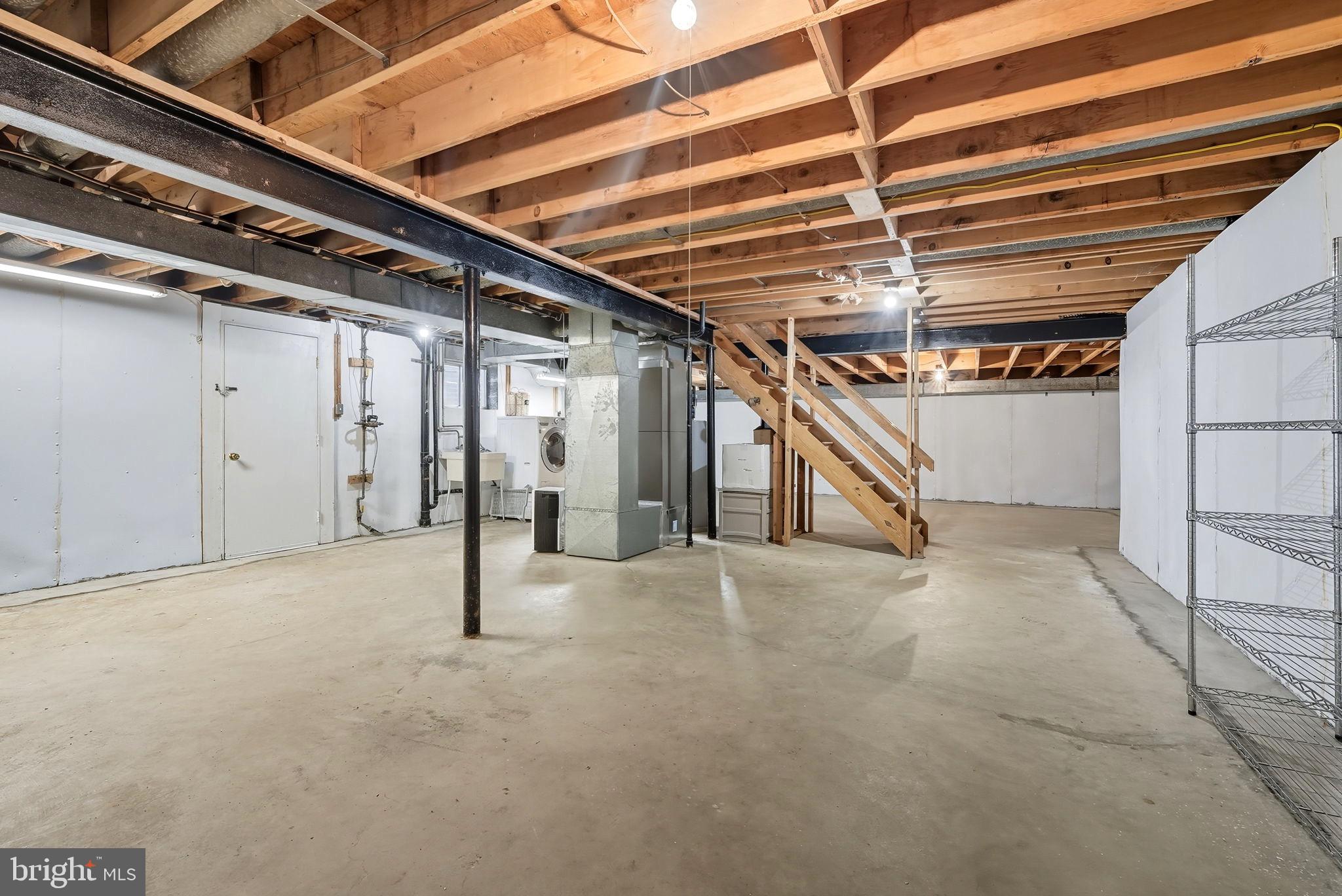 BURKE STATION SQUARE - Residential