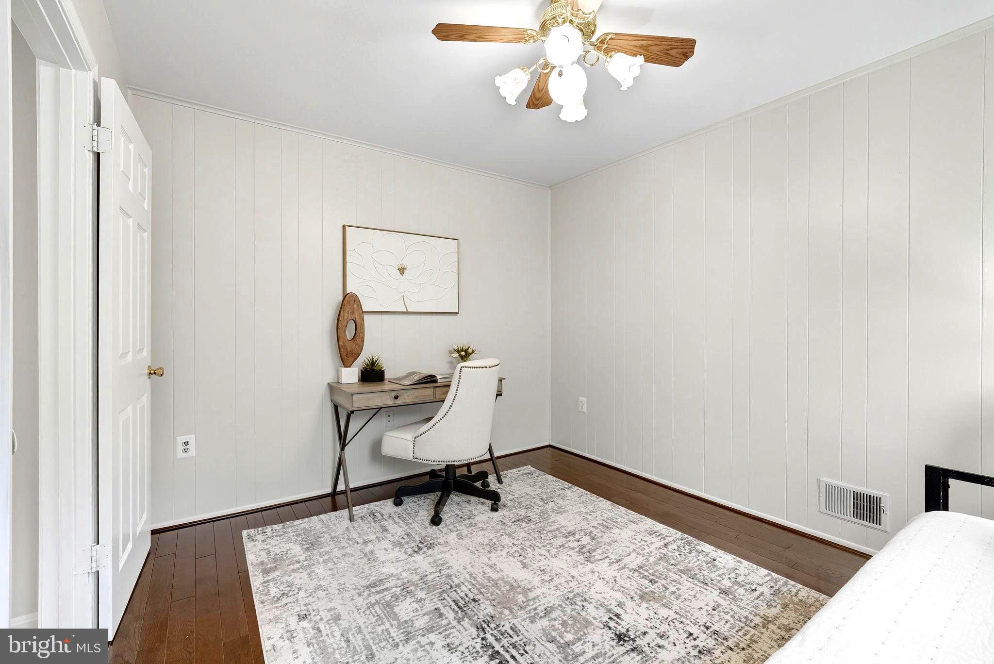 BURKE STATION SQUARE - Residential