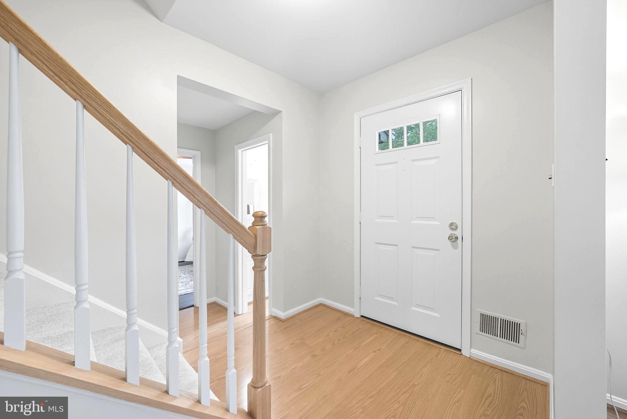 BURKE STATION SQUARE - Residential