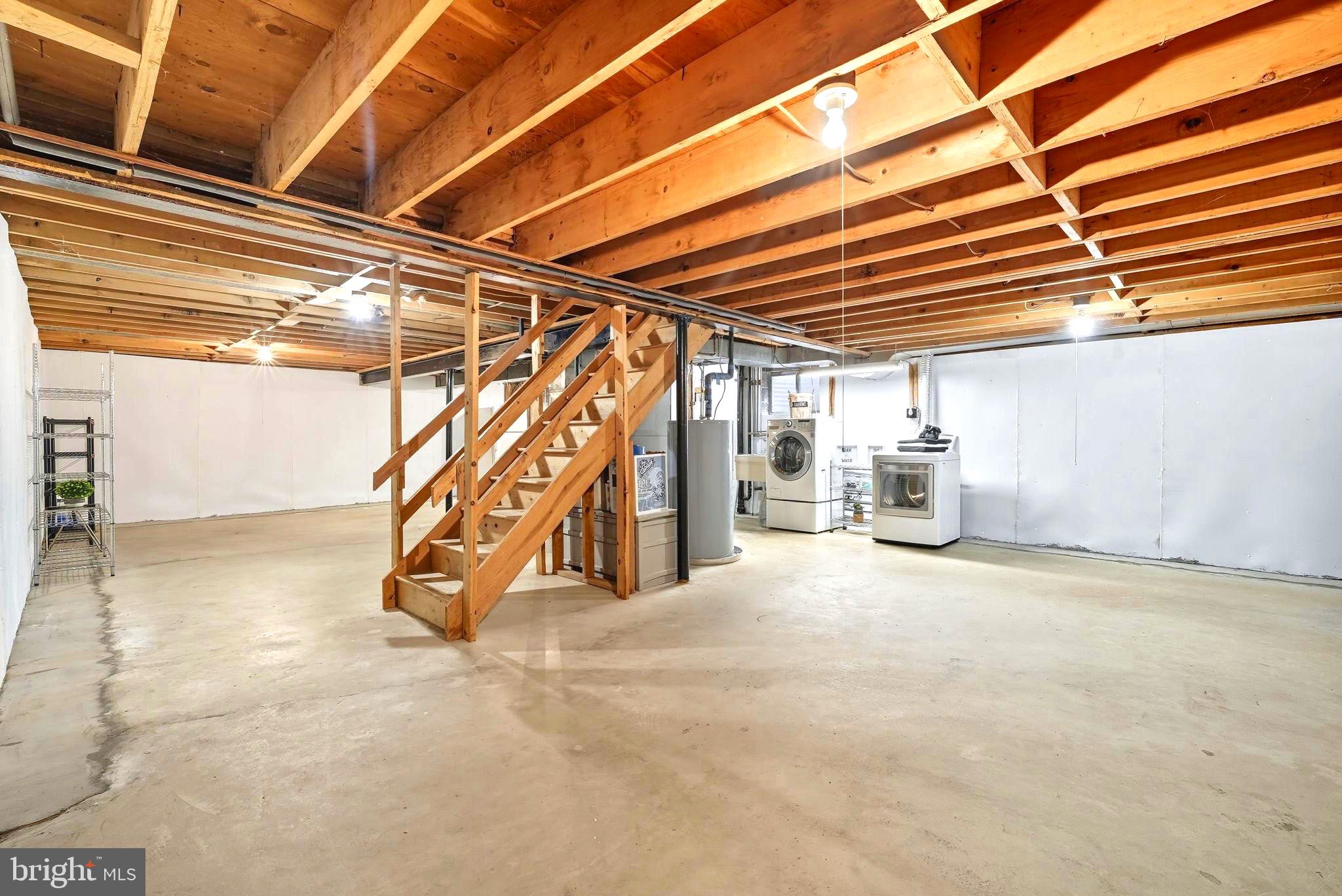 BURKE STATION SQUARE - Residential