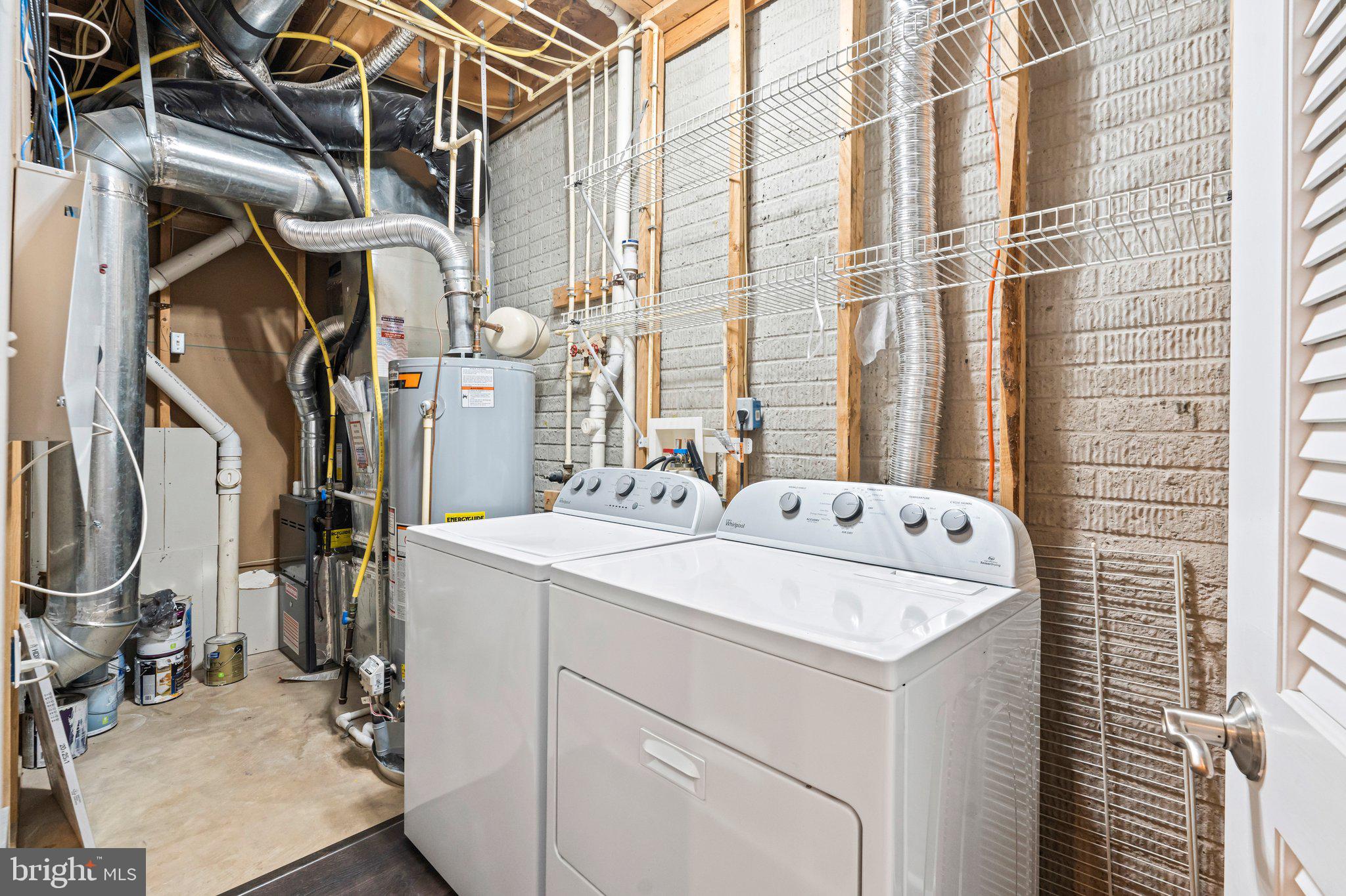 PORT POTOMAC - Residential