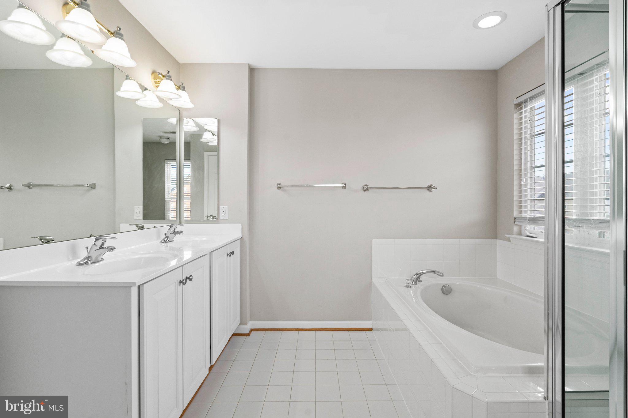 PORT POTOMAC - Residential