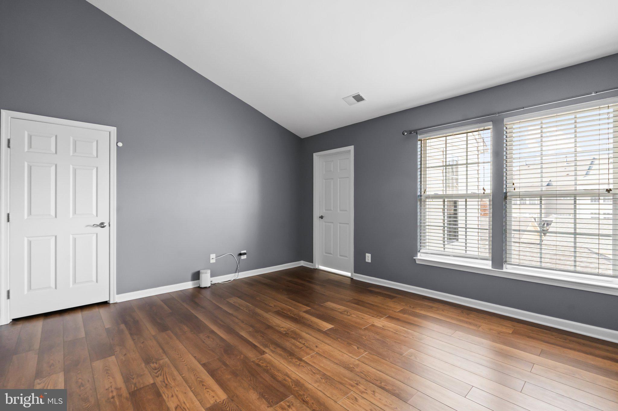 PORT POTOMAC - Residential