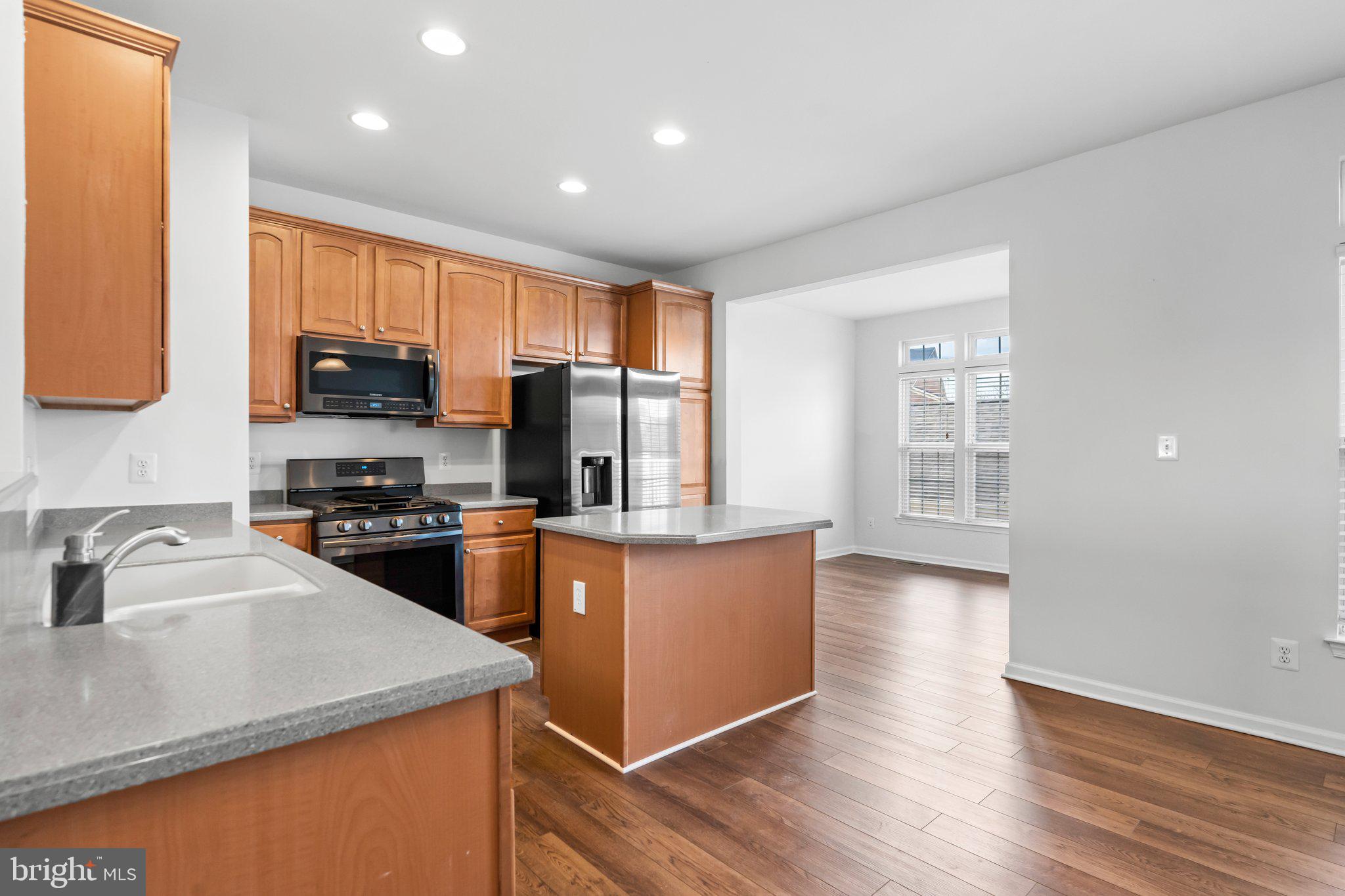 PORT POTOMAC - Residential