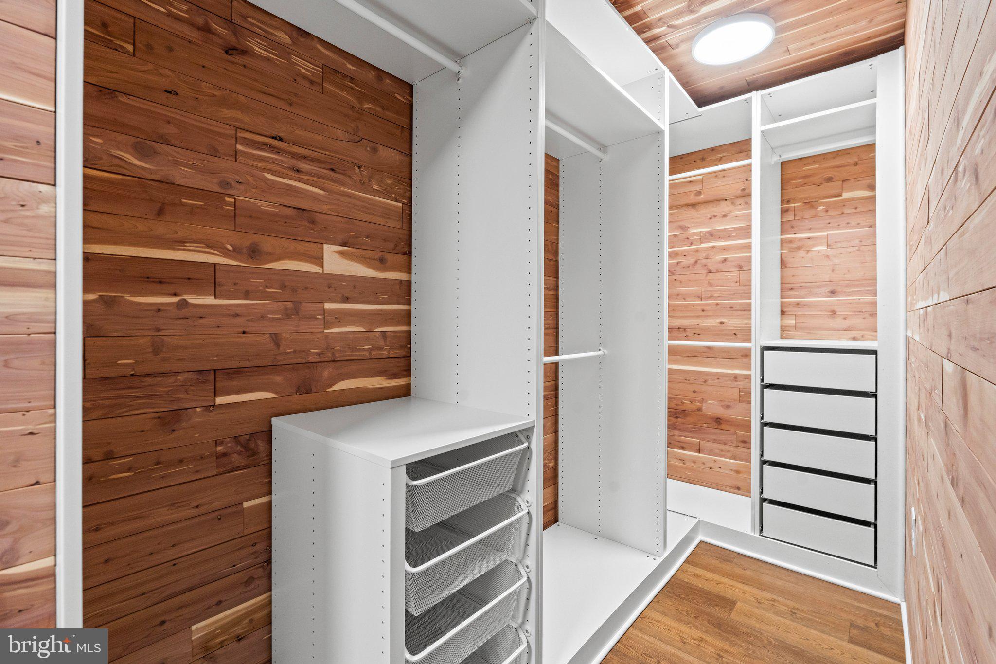 PORT POTOMAC - Residential