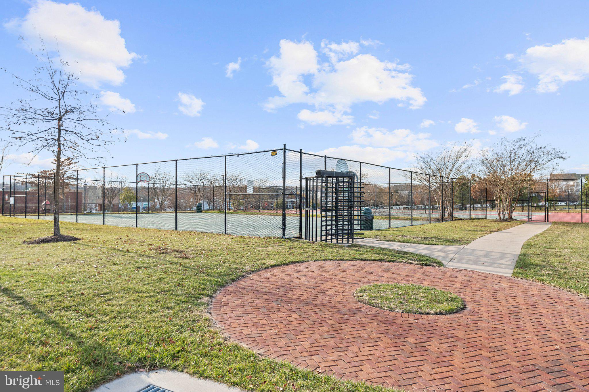 PORT POTOMAC - Residential