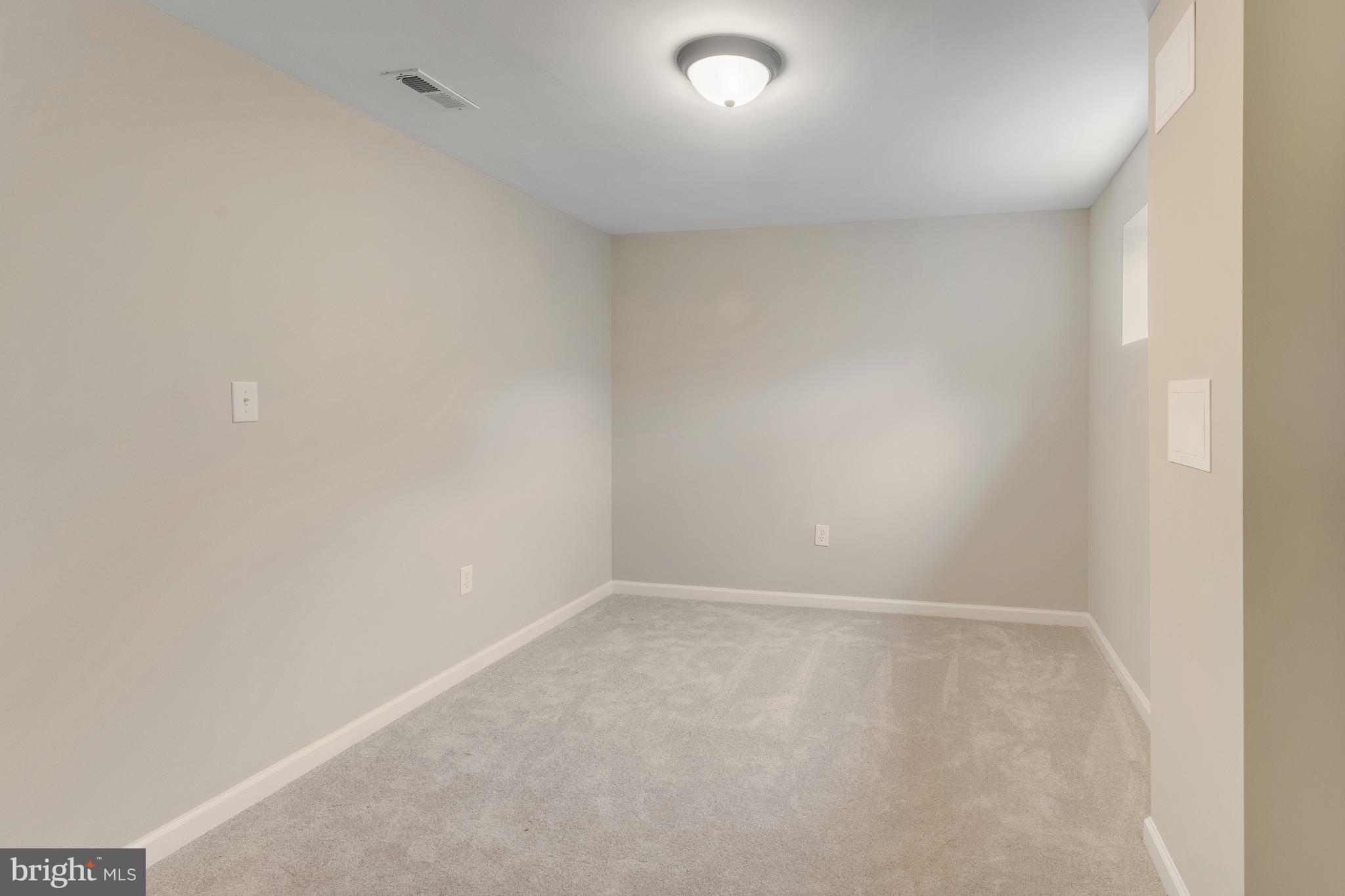 DALE CITY - Residential