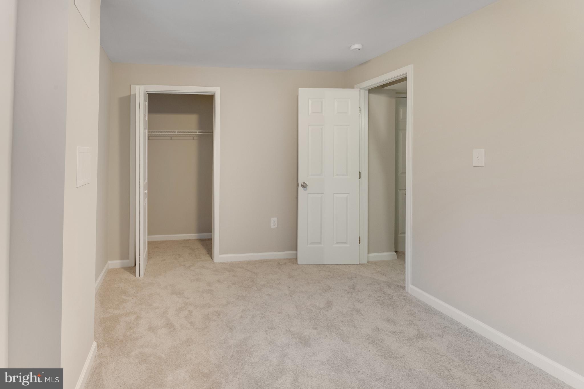 DALE CITY - Residential