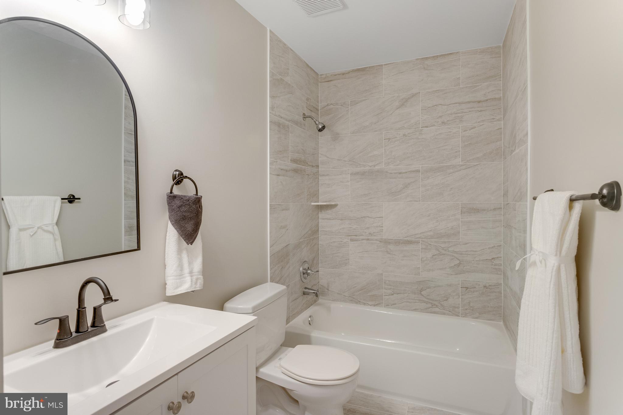 DALE CITY - Residential